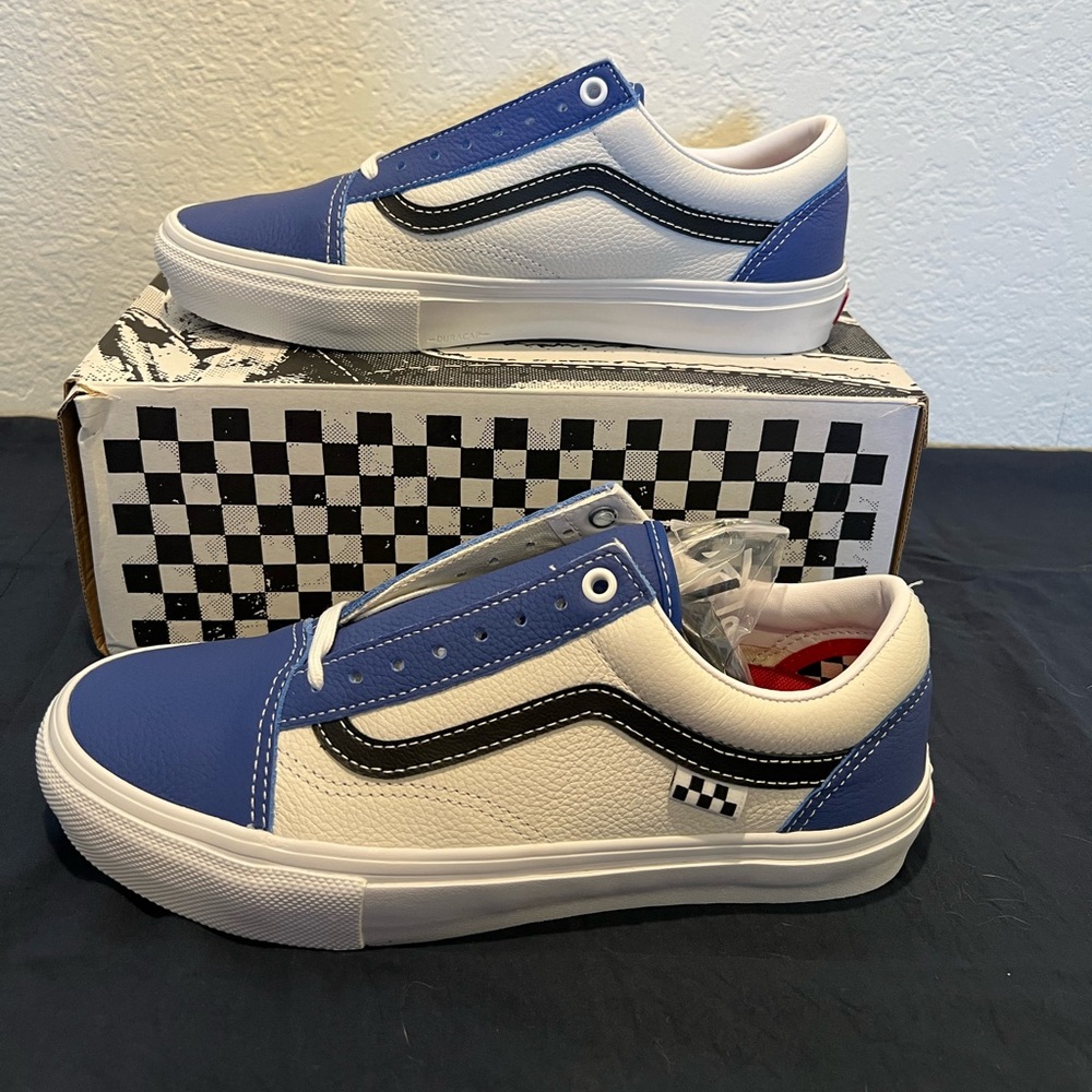 Vans Old School Skate Men 8 Women 9.5 Never Worn Brand New in Box with Tags